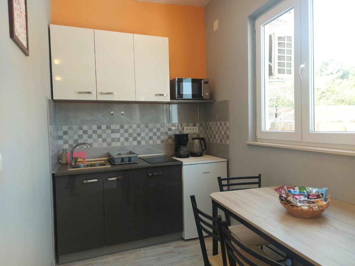 Studio Apartment Palmira ลิทซ์ยัน ภายนอก รูปภาพ